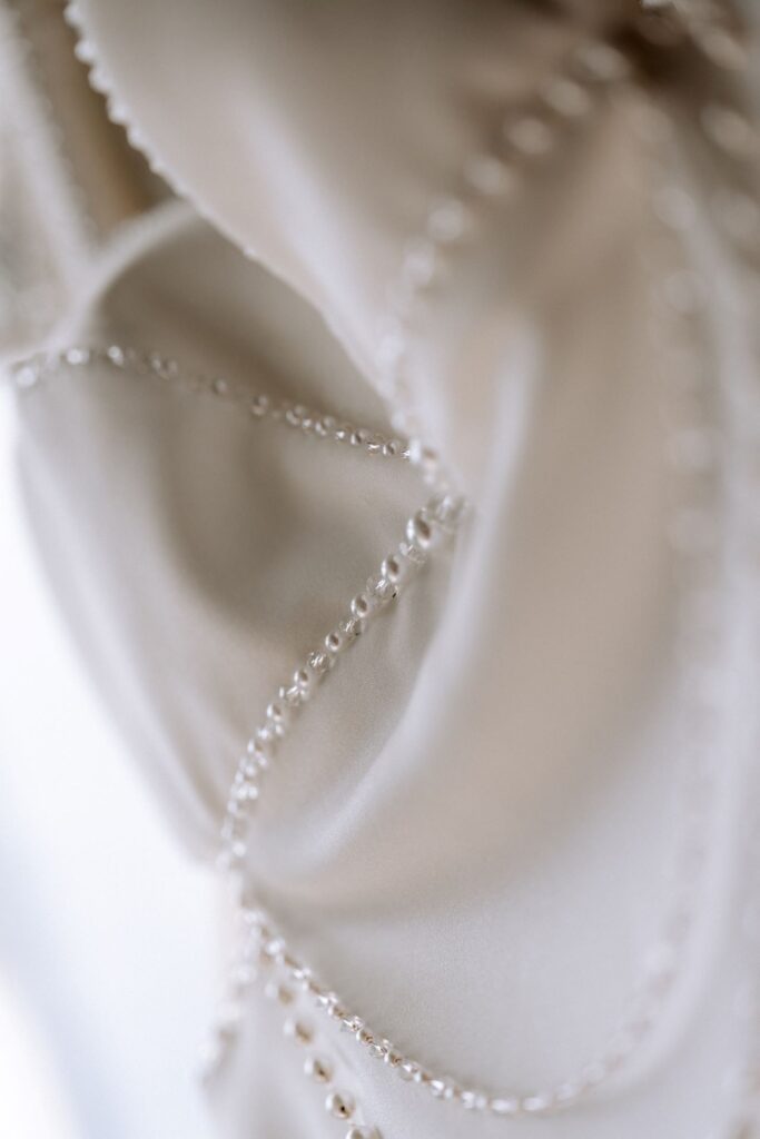 Details des Brautkleides Hochzeitsplanung in Konstanz